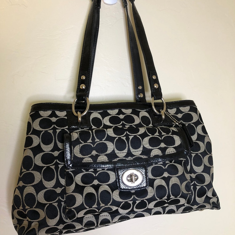 🔥Coach Black/Tan Handbag Shoulder bag